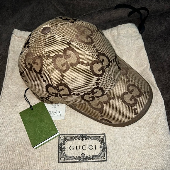 GUCCI GG GIANT LOGO CANVAS BASEBALL HAT CAP - Picture 2 of 12